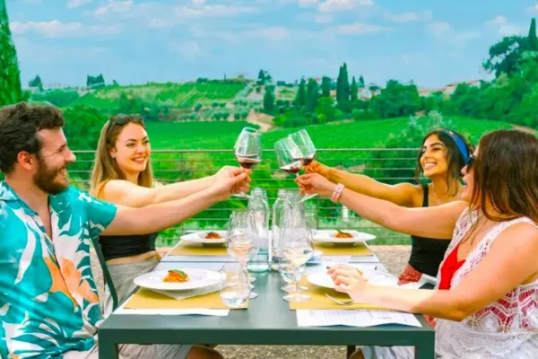Siena, Chianti e San Gimignano: tour guidato da Firenze + visita a una cantina + pranzo