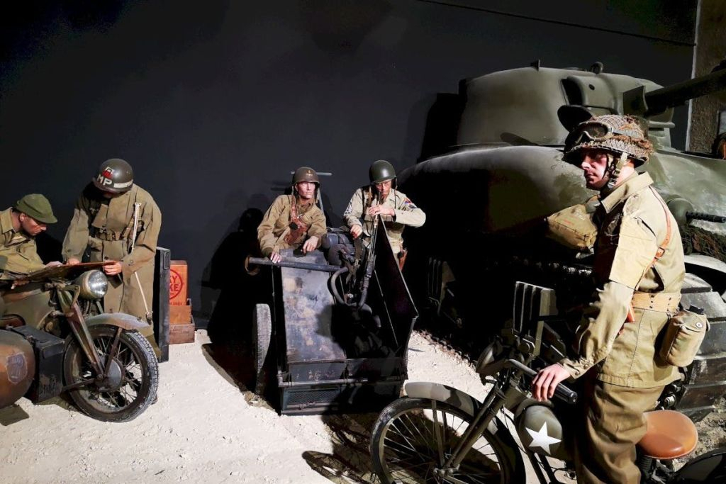 Normandy WWII Museums: Full-Day Guided Tour from Bayeux