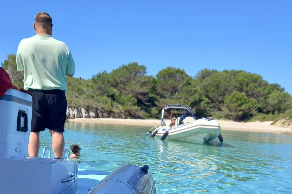 Menorca: Excursión en Barco por las Calas del Norte