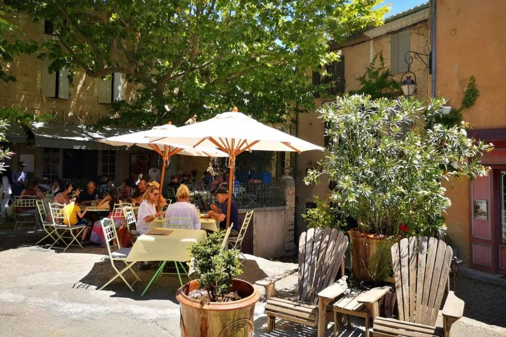 Luberon Villages: Guided Day Tour from Aix-en-Provence