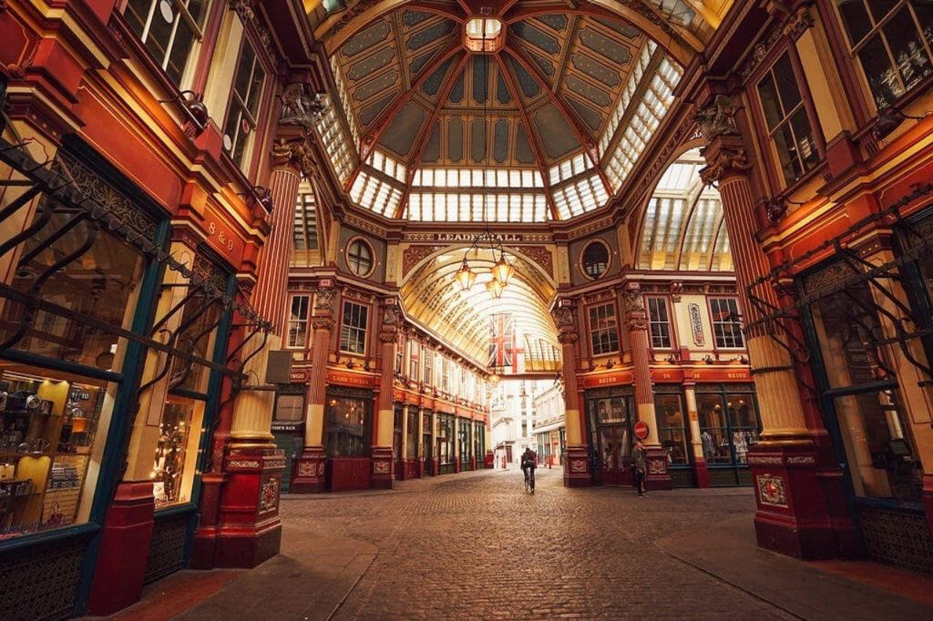 London: Bike Tour to Explore Hidden Gems