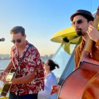 Barcelona: Catamaran Sunset Cruise with Live Show