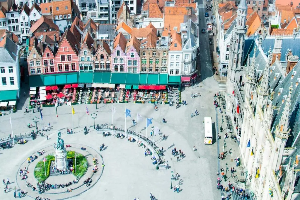 Bruges: Walking Tour with AI Guide on Your Mobile
