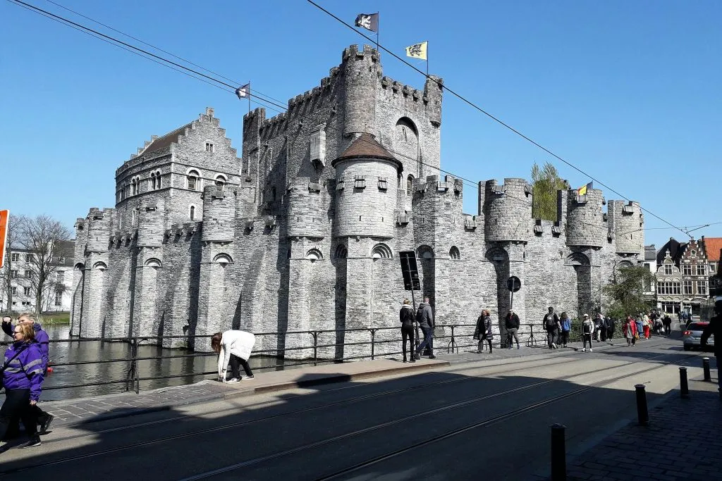 Ghent: City Tour and Beer Tasting + Canal Cruise