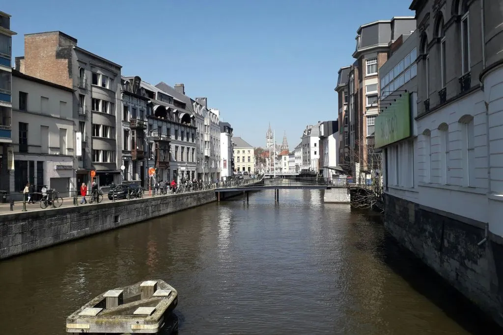 Ghent: City Tour and Beer Tasting + Canal Cruise