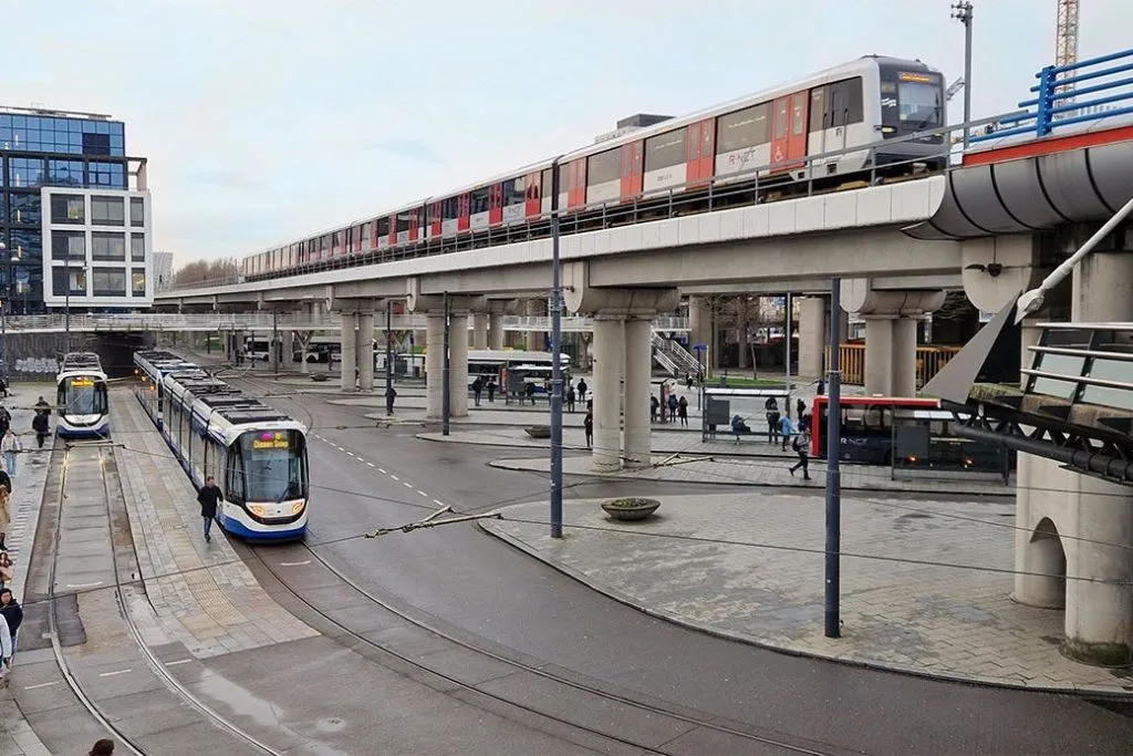 GVB Amsterdam: Public Transport by Tram, Bus, and Metro