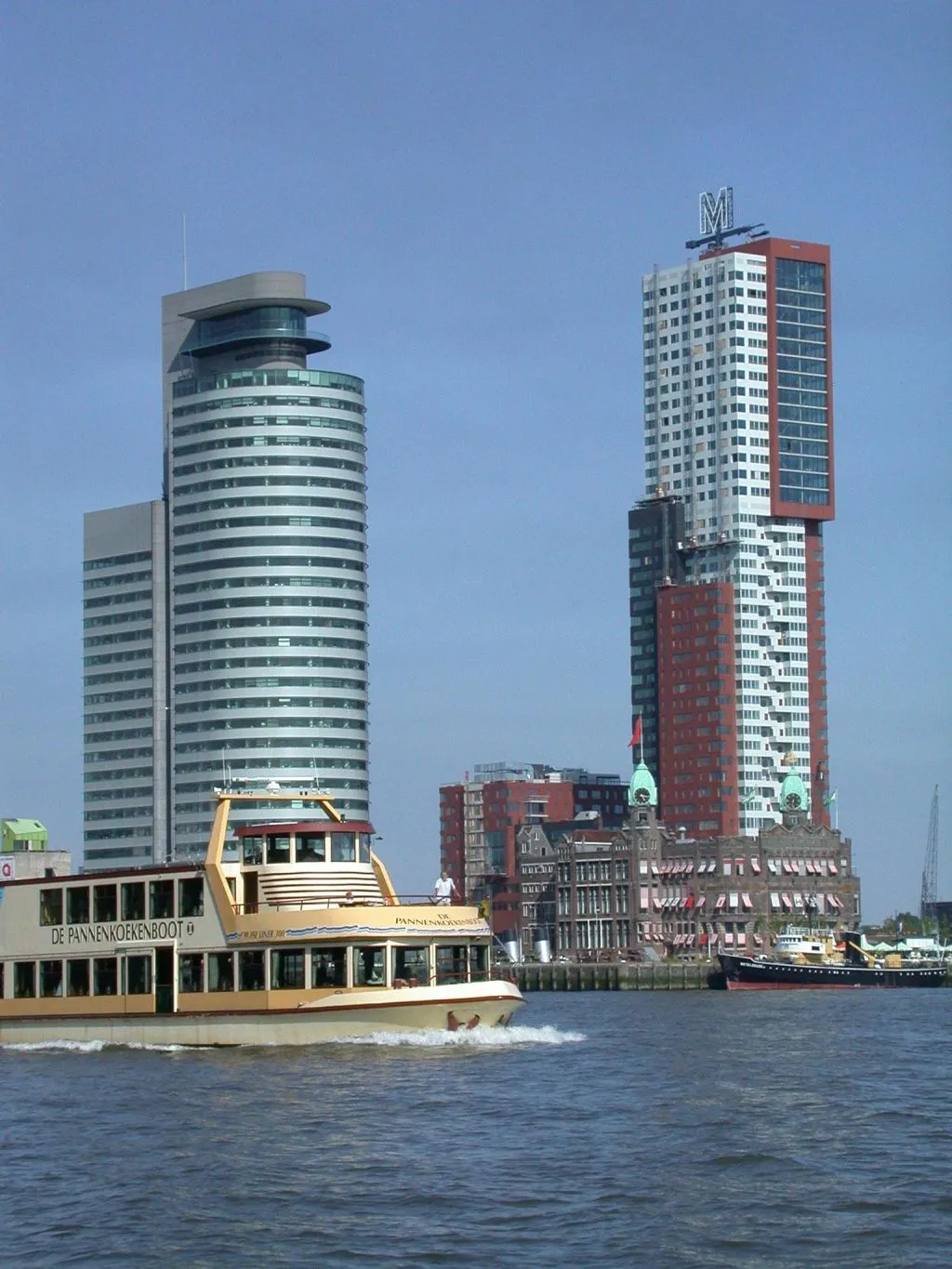 Barco de panquecas em Roterdã