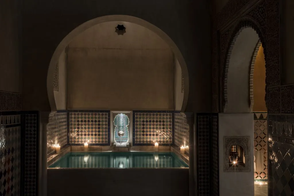 Hammam Al Ándalus Málaga + Masaje con aceites esenciales
