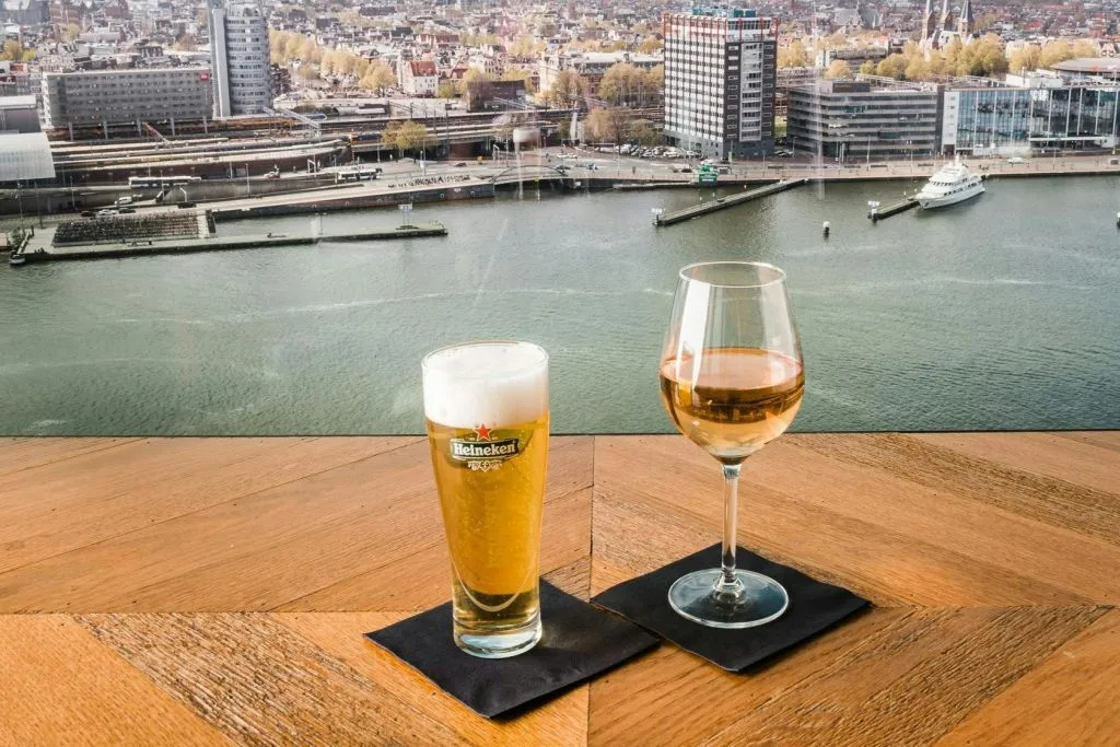 A'DAM Lookout: Ticket Fast Track + boisson