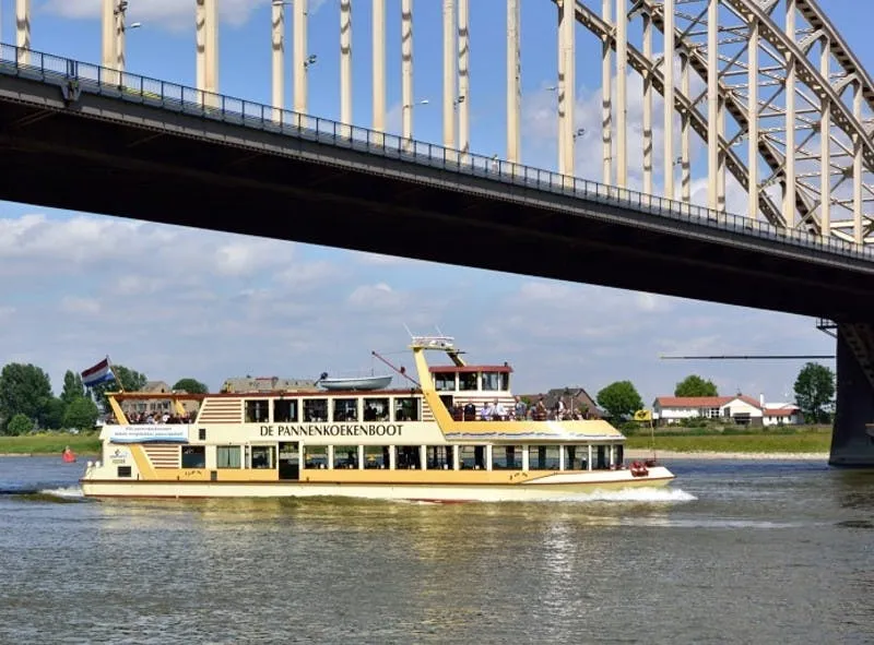 Barco de panquecas em Nijmegen