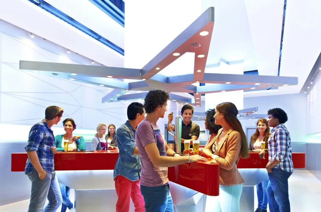 Amsterdam : Croisière touristique d'1h & Billet d'entrée à Heineken Experience