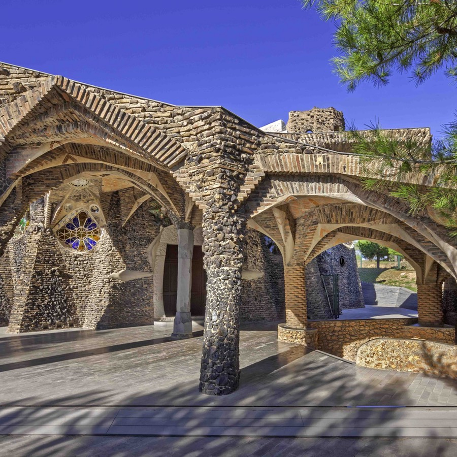 Gaudí's Crypt & Colonia Güell