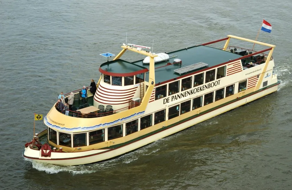 This is Holland + O barco das panquecas