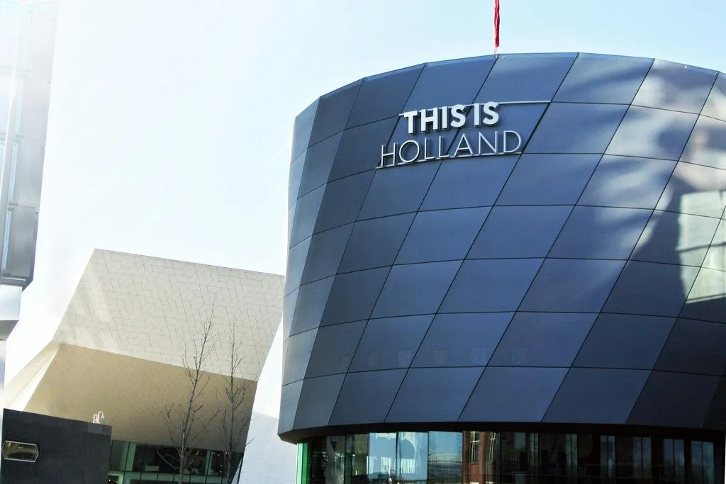 This is Holland + O barco das panquecas