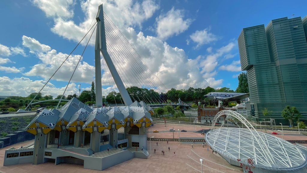 Madurodam + Mauritshouse Museum
