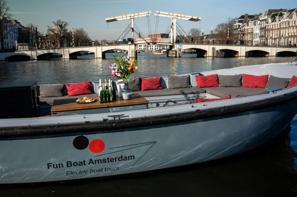 Amsterdã: Cruzeiro pelo canal com panquecas holandesas e bebidas