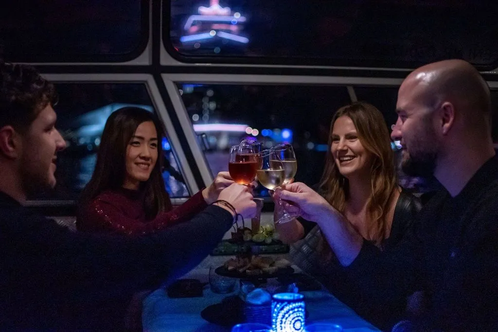 Amesterdão: Passeio de barco com vinho e queijo