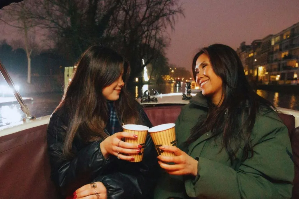 Light Festival: Paseo en barco con aperitivos y Glühwein
