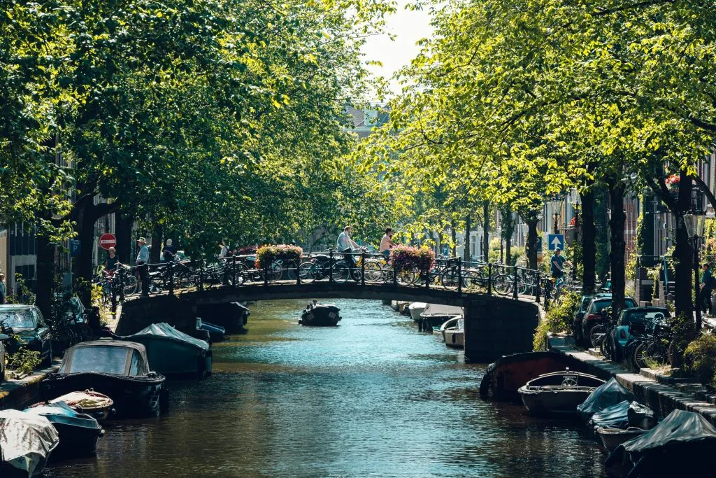 Amsterdam : Points forts et joyaux cachés en E-bike