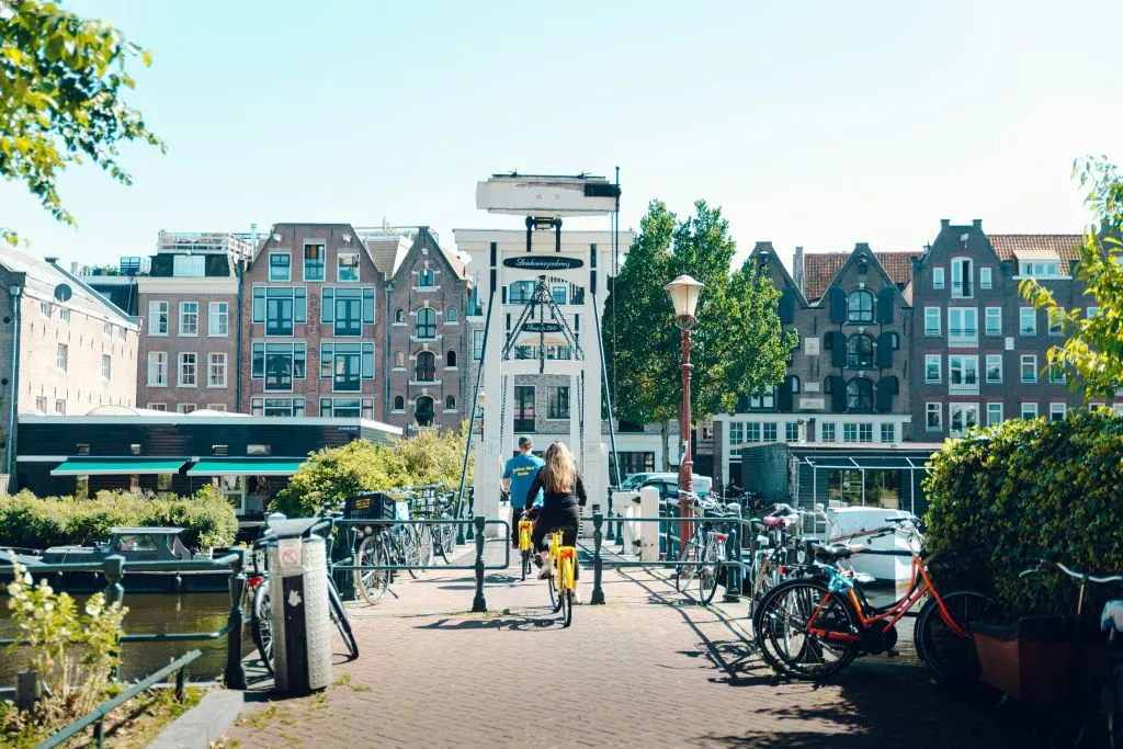 Amsterdam : Points forts et joyaux cachés en E-bike