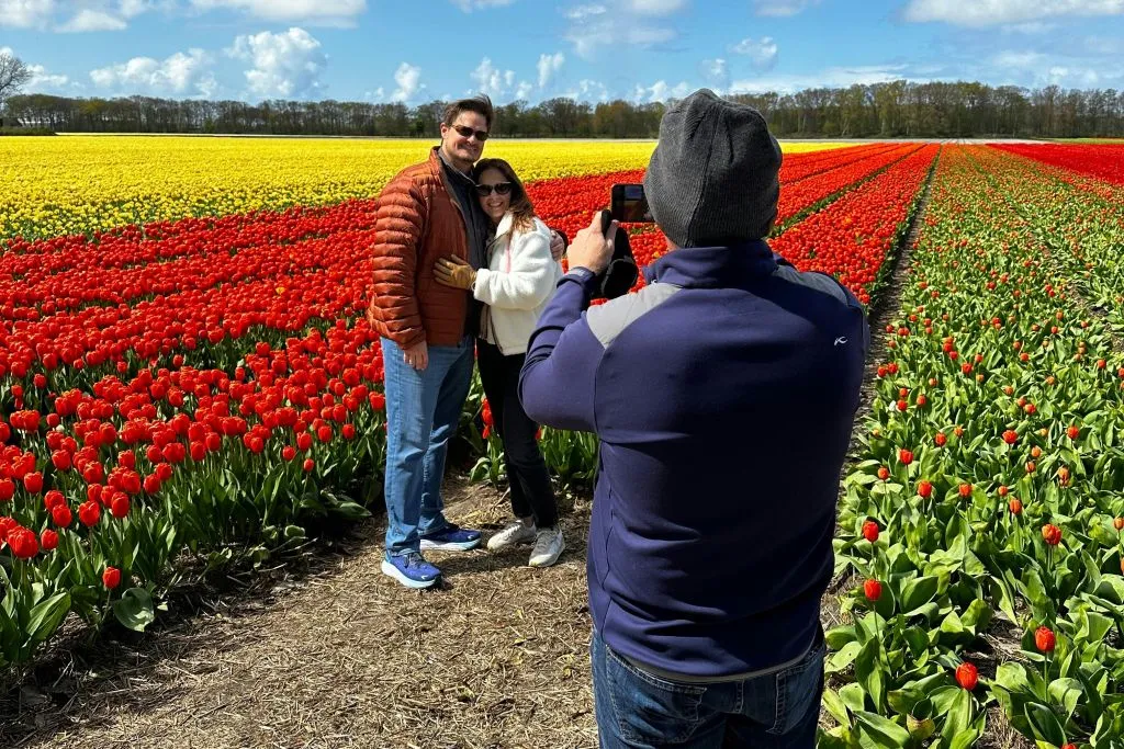 Amsterdam: Excursión guiada en bicicleta por los Tulipanes en grupo reducido