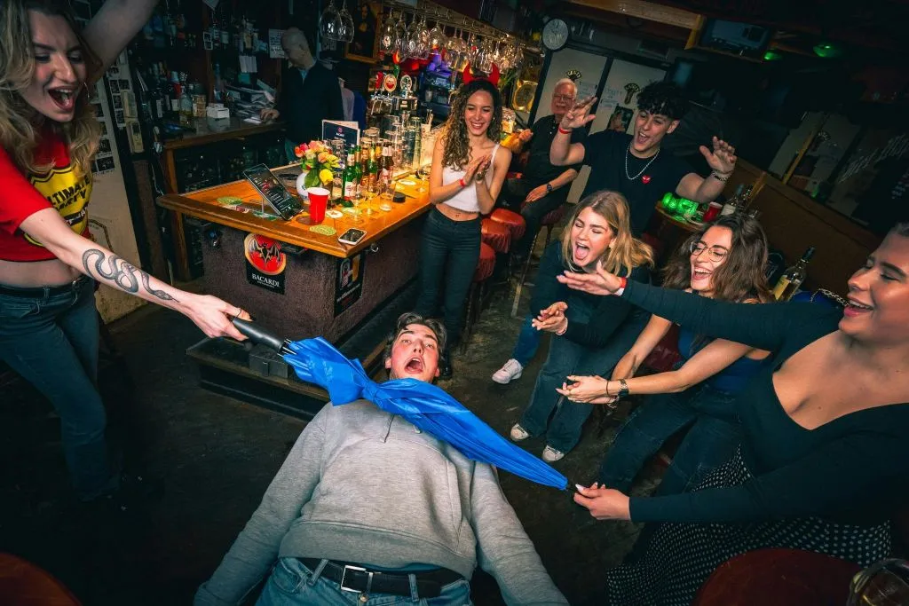Amsterdam: Giro dei pub del Red Light District