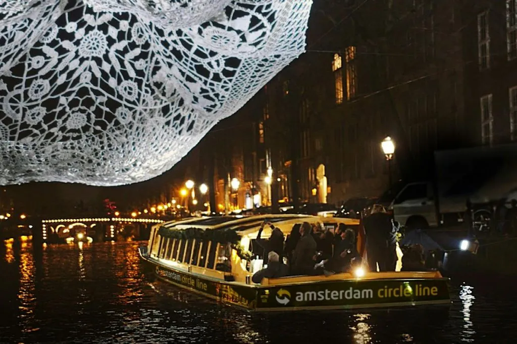 Light Festival: Croisière de la Foire de Noël