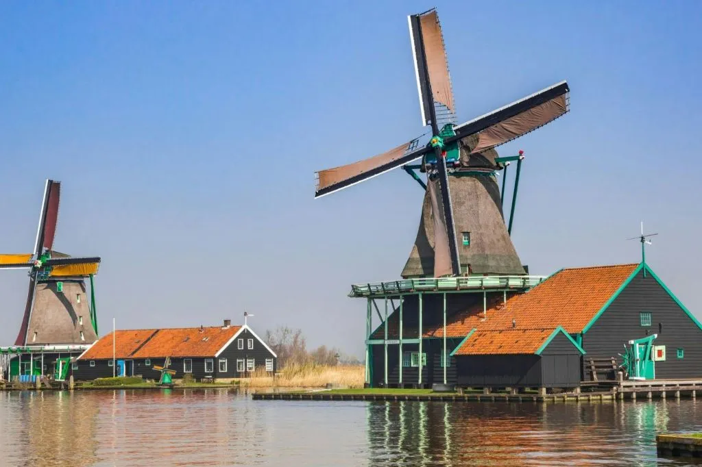 Zaanse Schans: Walking Tour with AI Guide on Your Mobile
