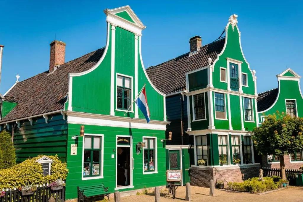 Zaanse Schans: Walking Tour with AI Guide on Your Mobile