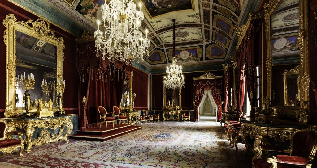 Royal Palace of Aranjuez: Entry Ticket + Digital Royal Guide