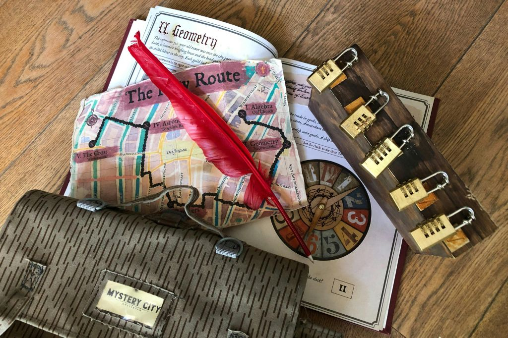 Amsterdam Treasure Hunt: The Mystery of a Secret Sender
