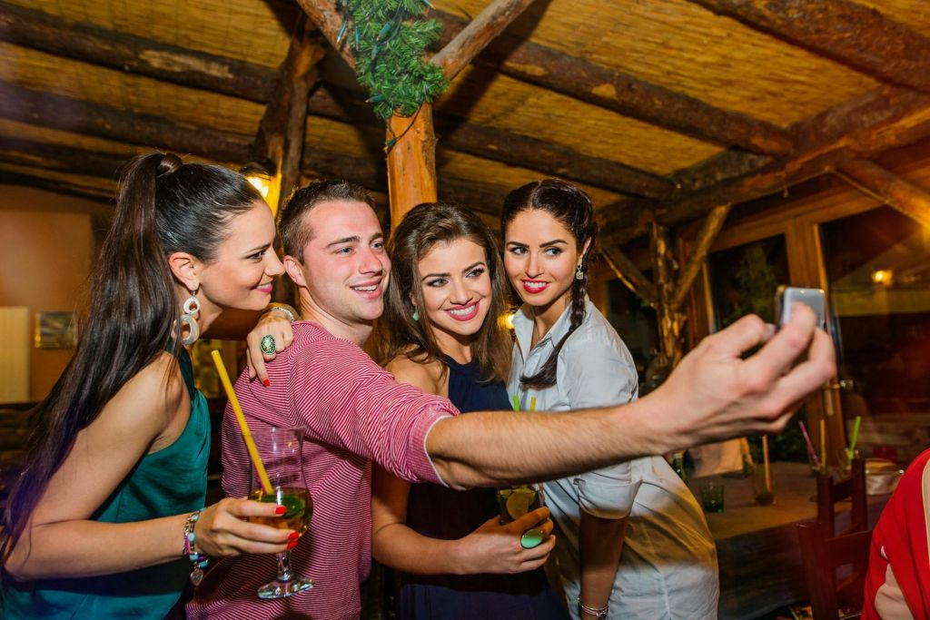 Amsterdam: Self-Guided Pub Crawl Game