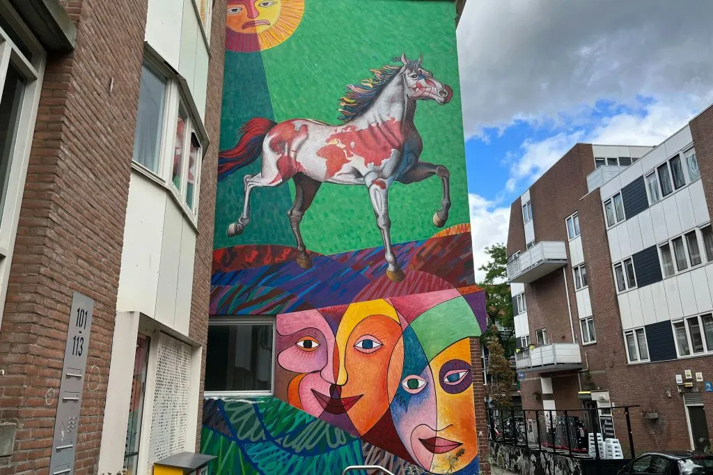 Rotterdam: Self-Guided History & Highlights Walking Tour