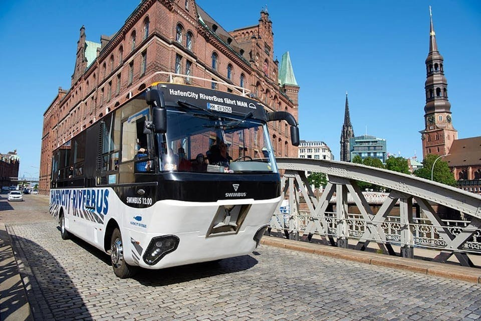 Hamburg: Guided Amphibious Bus Tour