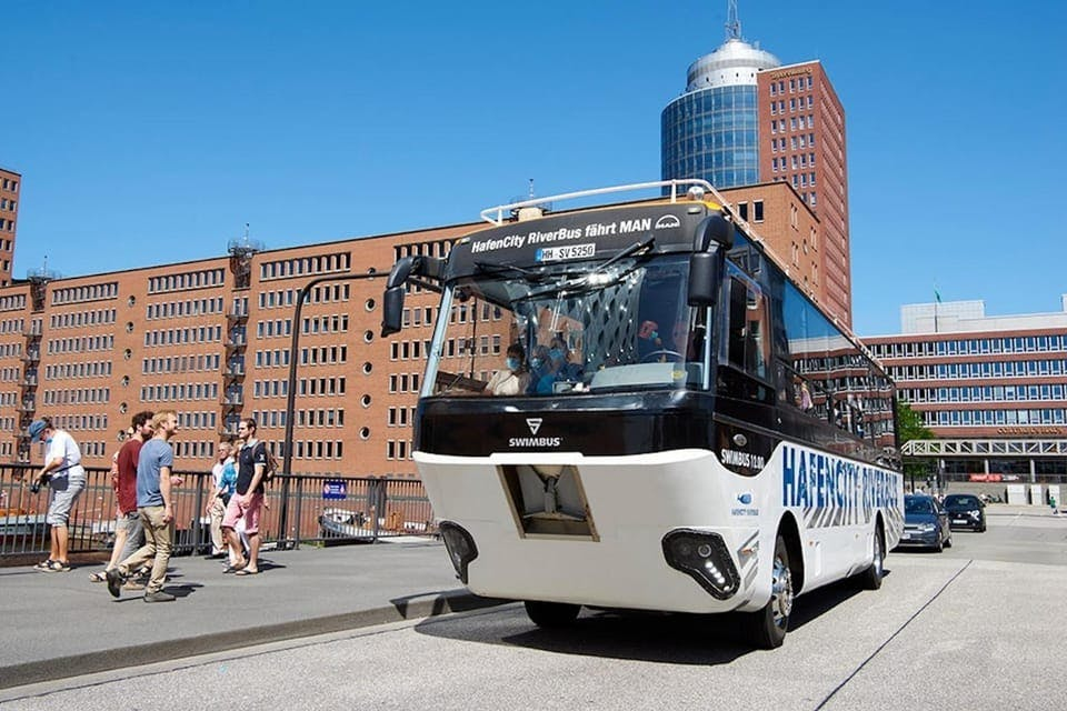 Hamburg: Guided Amphibious Bus Tour