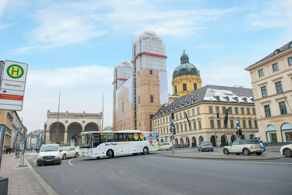 Airport Transfers Munich: Lufthansa Express Bus One-Way Tickets