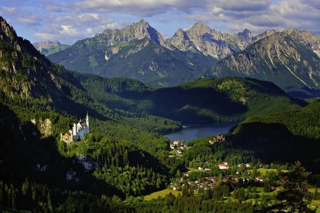 Os castelos reais de Neuschwanstein e Linderhof: Viagem de um dia a partir de Munique