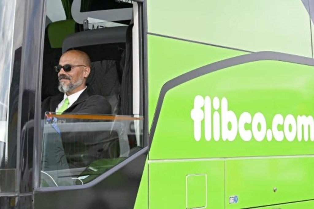 Frankfurt: Bus Transfer To/From Hahn Airport and Mainz