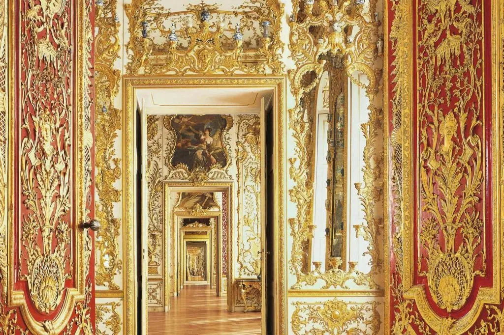 Residenz München: Museum Entrance + Residence Serenade Concert