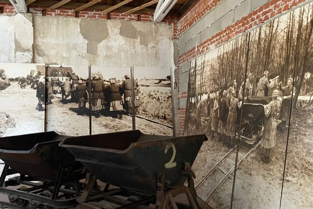 Campo e Memorial de Ravensbrück: Excursão de um dia a partir de Berlim