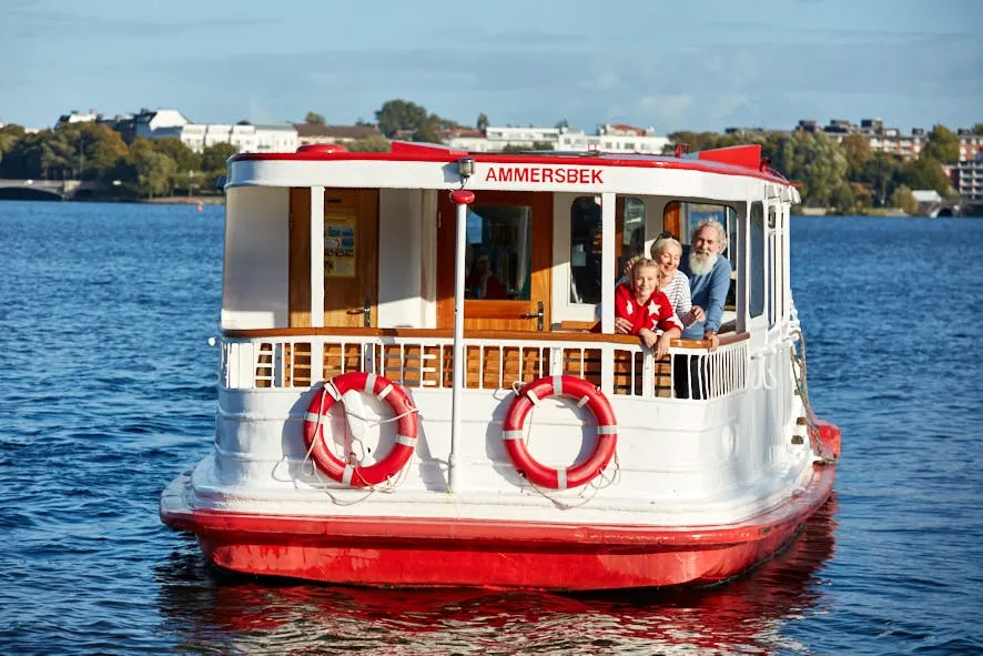 Hamburgo: Bilhete de um dia para o cruzeiro hop-on hop-off Alster