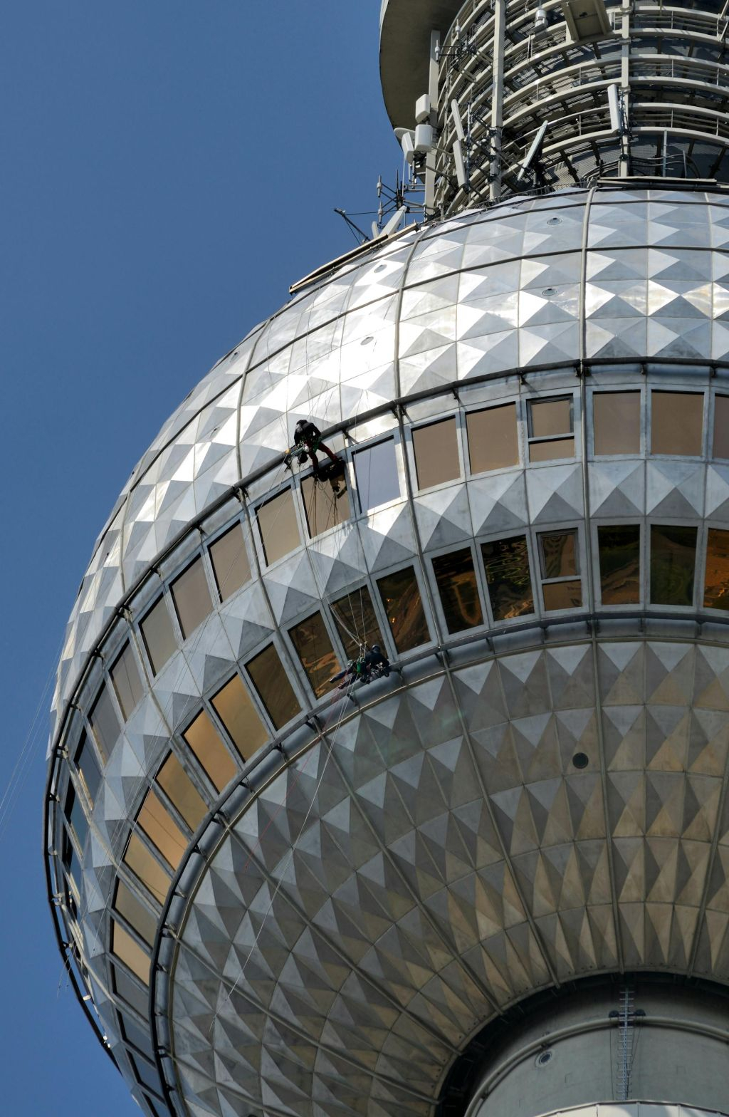 Berlin TV Tower: Admission + Table Reservation