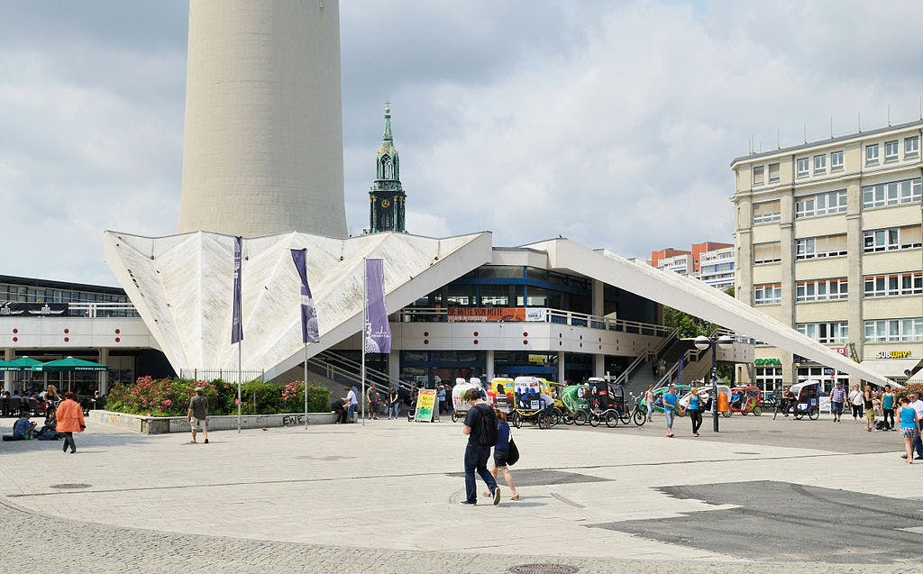 Berlin TV Tower: Admission + Table Reservation
