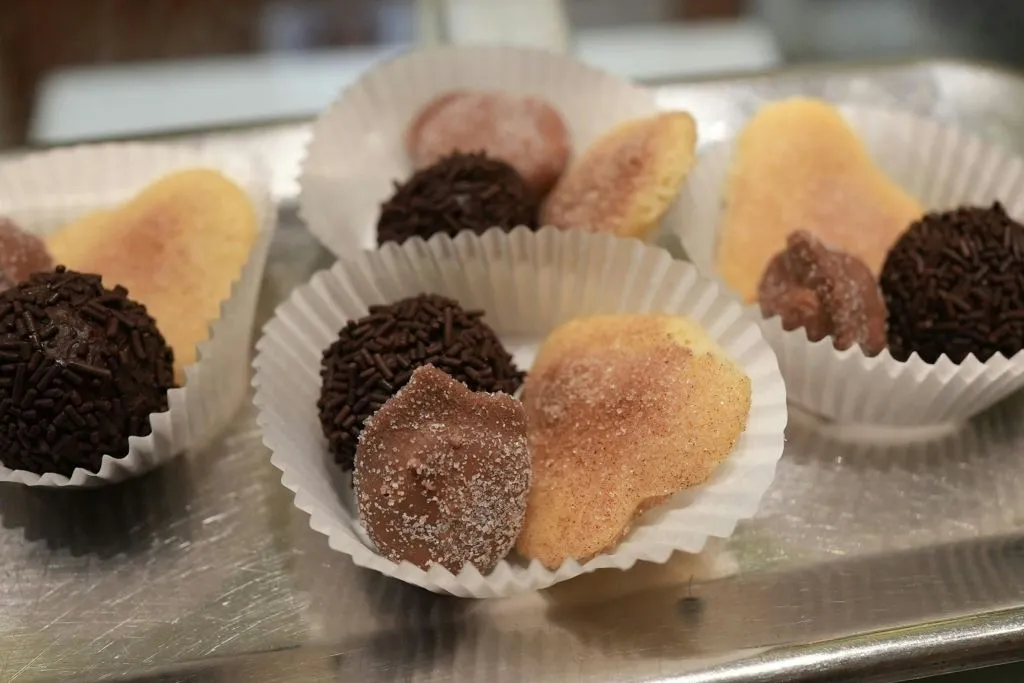 Hamburg: St. Pauli Culinary District Tour
