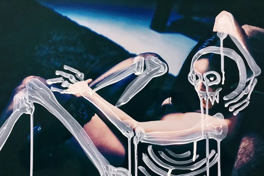 Spectacle de réalité virtuelle : L'art érotique dans le cyberespace