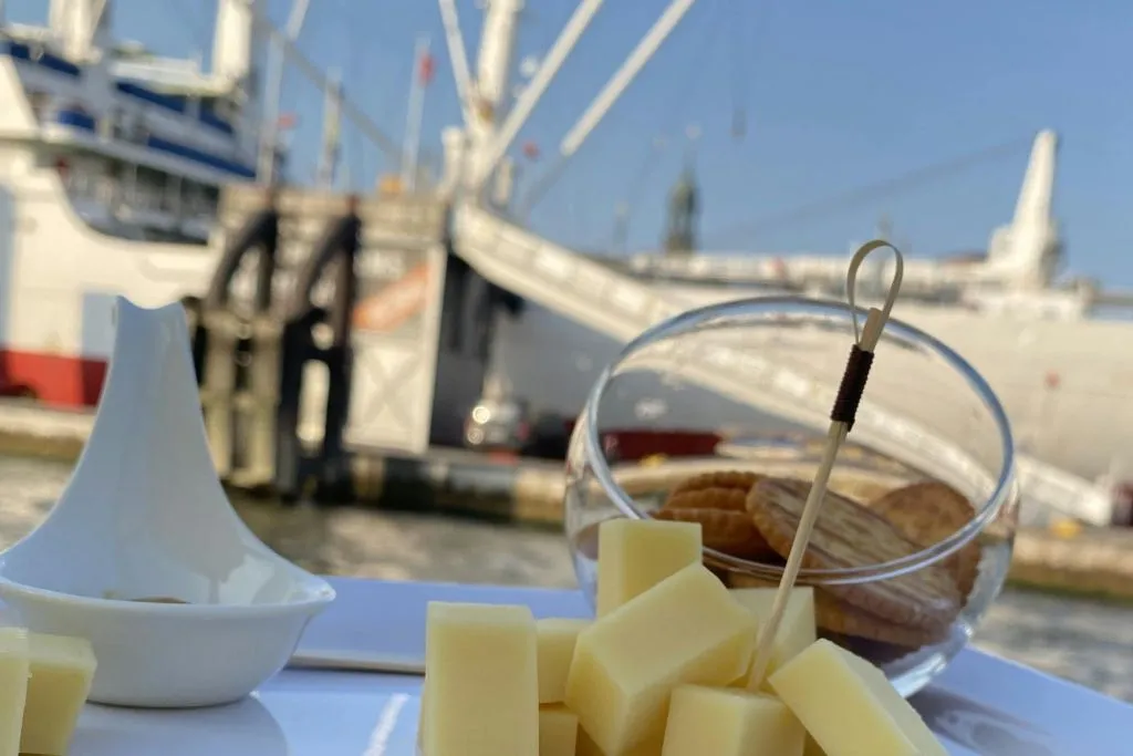 Hamburgo: Passeio pelo Porto dos Prazeres com Queijo + Vinho