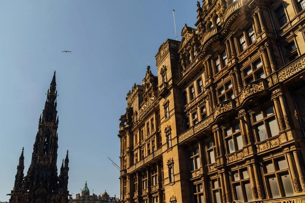 Big Bus Edinburgh: Hop-on Hop-off Bus Tour