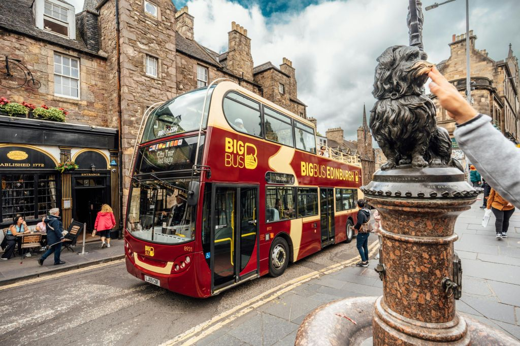 Big Bus Edinburgh: Hop-on Hop-off Bus Tour