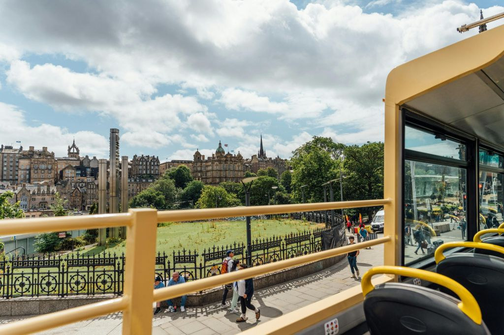 Big Bus Edinburgh: Hop-on Hop-off Bus Tour