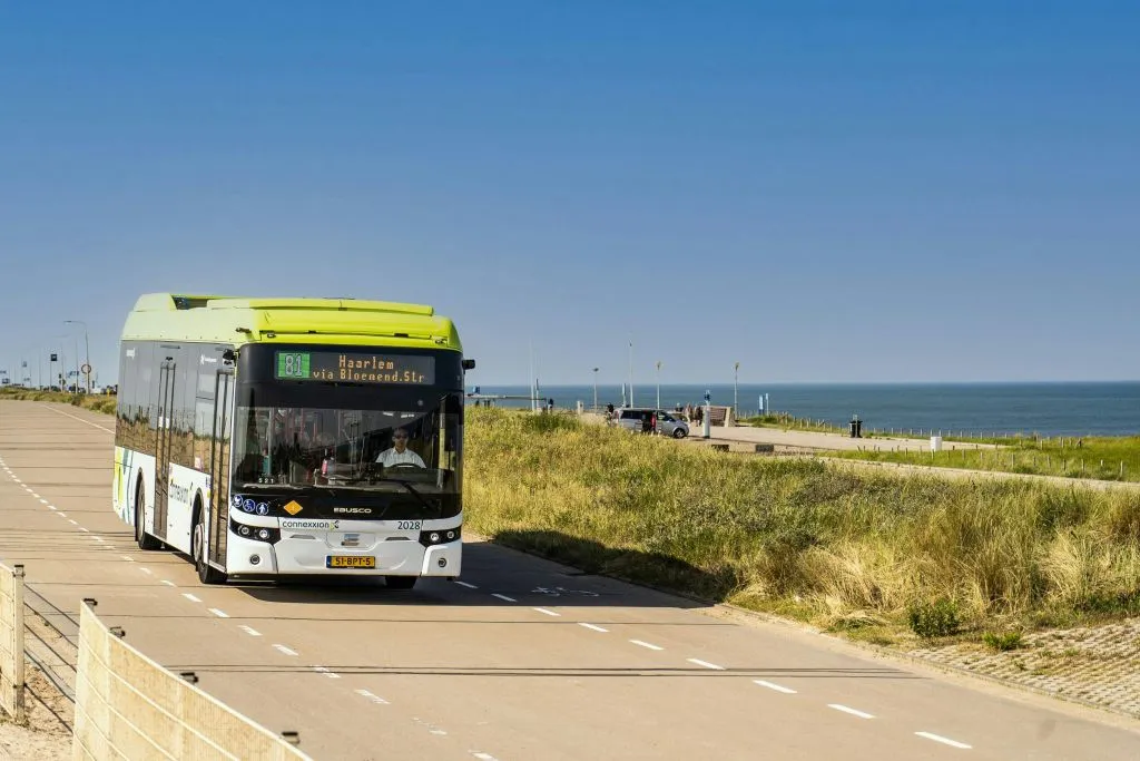 Haarlem e Zandvoort: Bilhete de ônibus de um dia inteiro saindo de Amsterdã + aplicativo de guia de áudio